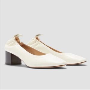 NEW Everlane Bone Ivory Italian Leather Day Heel in Size 5.5